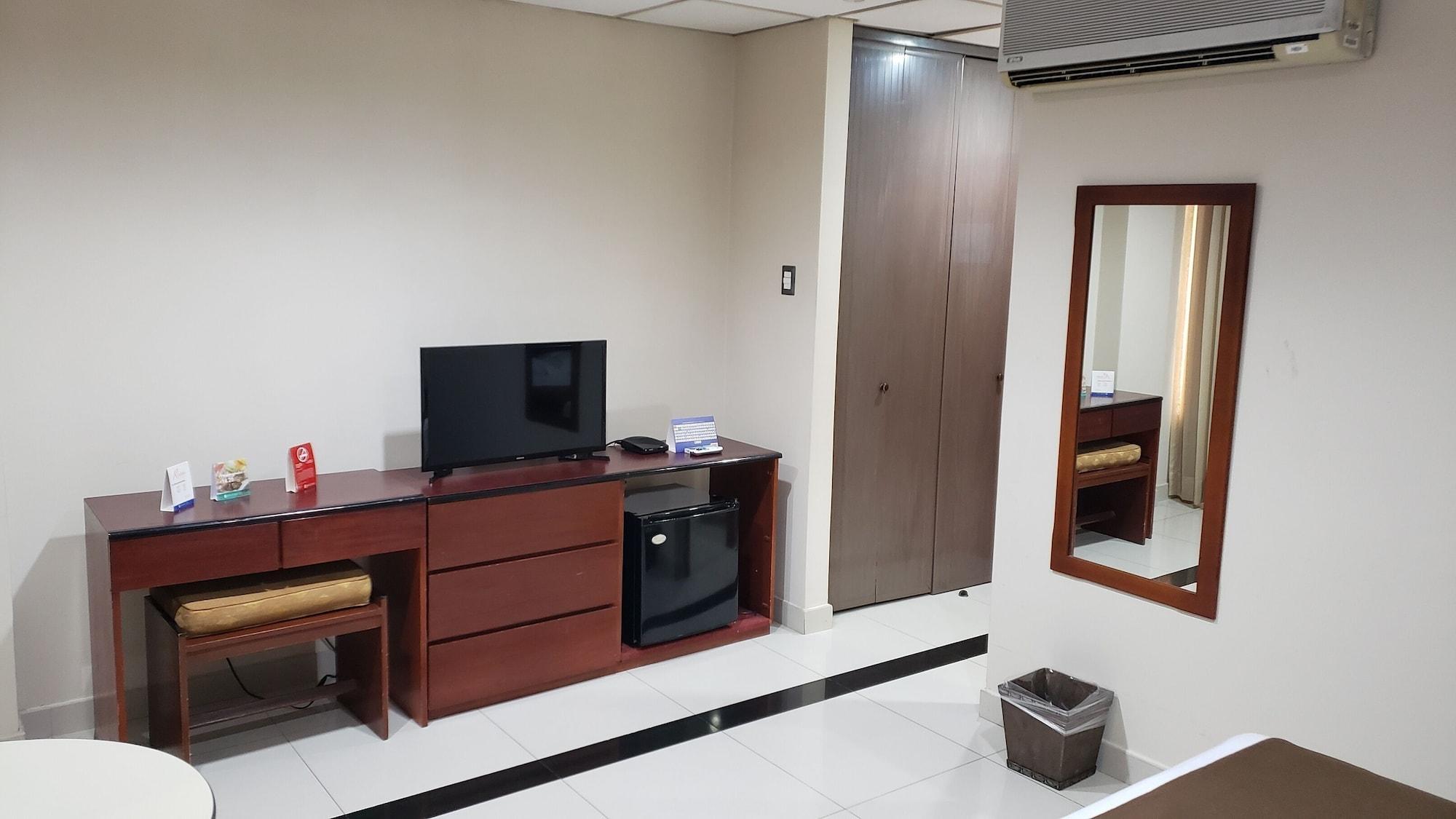 Hotel Ramada Γκουαγιακίλ Εξωτερικό φωτογραφία
